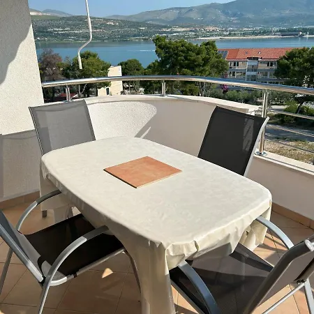 Antonella Trogir