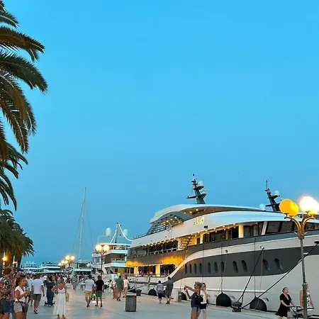 Antonella Trogir