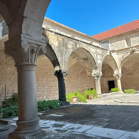 Apartment Antonella Trogir